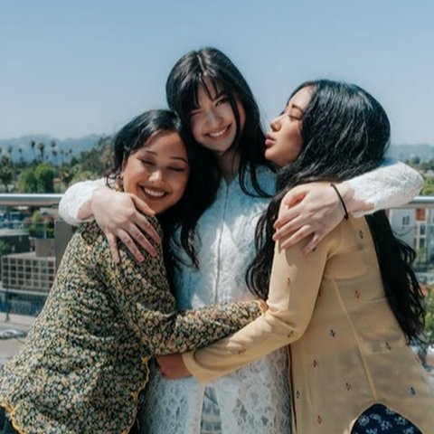 5 Potret Cantik Stephanie Poetri Berkebaya saat Dinikahi Asher di Los Angeles, Tak Pakai Cincin Karena Phobia