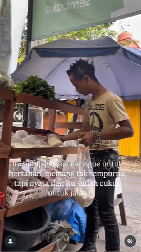 Anak Punk Jualan Sayur di Toko Pinggir Jalan Subuh-subuh Belanja ke Pasar Tradisional