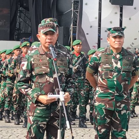 Panglima TNI Jenderal TNI Agus Subiyanto di Monumen Nasional (Monas), Jakarta. (Foto: Merdeka.com/Rahmat Baihaqi).