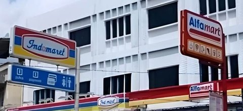 Bikin Resah, Juru Parkir Liar Kembali Marak di Minimarket Jakarta.