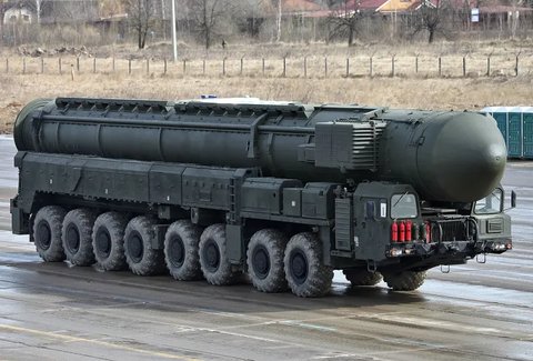 rudal sarmat rusia