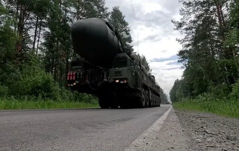 rudal yars rusia