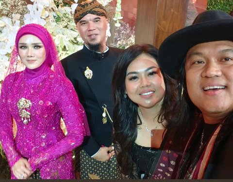 Tanpa Maia Estianty, Potret Mulan Jameela Bersanding dengan Ahmad Dhani di Ngunduh Mantu Al Ghazali