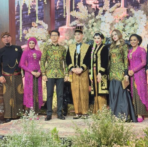 Tanpa Maia Estianty, Potret Mulan Jameela Bersanding dengan Ahmad Dhani di Ngunduh Mantu Al Ghazali