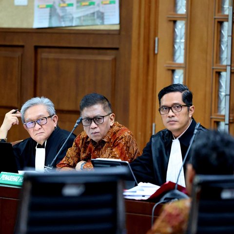 Kubu Hasto Protes Pemeriksa Forensik KPK Dijadikan Saksi&nbsp;di&nbsp;Persidangan