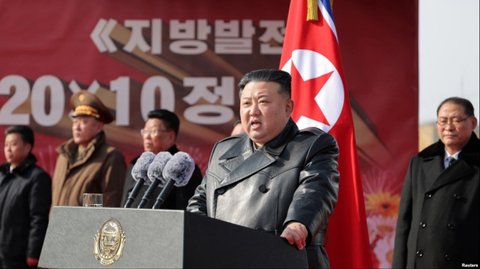 Kim juga menegaskan kembali bahwa Korea Utara &ldquo;akan selalu mendukung dan mendorong militer dan rakyat Rusia untuk mempertahankan kedaulatan, keamanan, dan integritas wilayah mereka.&rdquo;