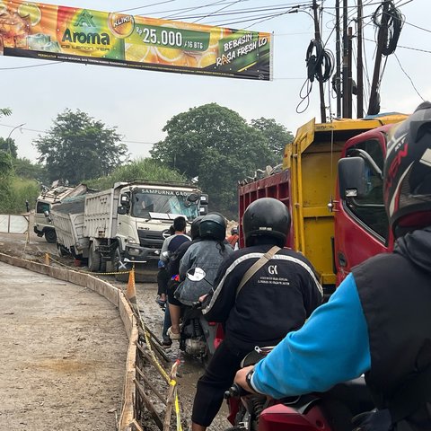 Menantang Maut di Proyek Abadi Dinas Bina Marga Kabupaten Tangerang