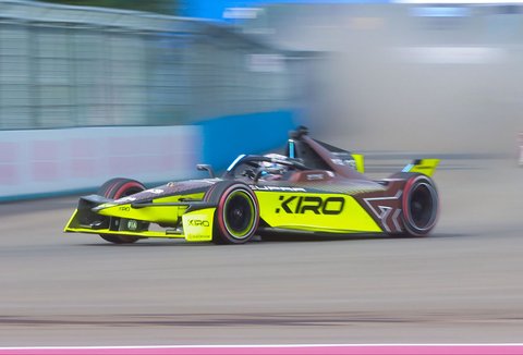 Pembalap Cupra Kiro, Dan Ticktum pada Formula E Jakarta 2025, Sabtu (21/6/2025) sore WIB