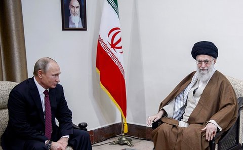 Presiden Rusia Vladimir Putin bertemu Pertemuan dengan Pemimpin Tertinggi Iran Ayatollah Ali Khamenei