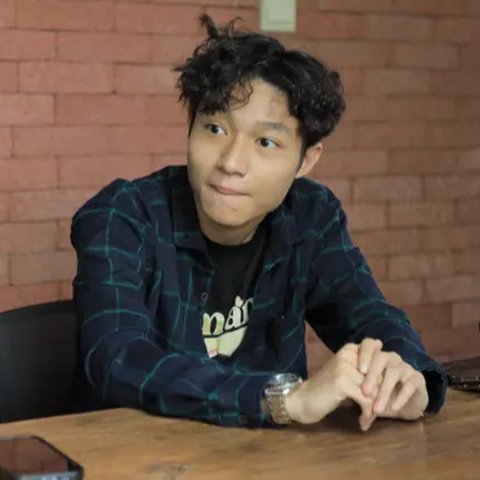 Poster film Komang. (Foto: Dok. Starvision Plus)