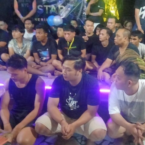 Tampang 75 Anggota Komunitas Gay Usai Digerebek di Vila Puncak