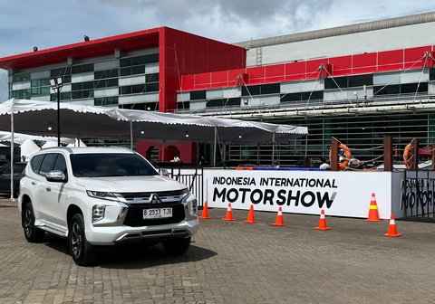 Mitsubishi Pajero Sport tipe Dakar yang baru akan menjadi kendaraan uji coba di IIMS 2025. (Liputan6.com/Septian Pamungkas)
