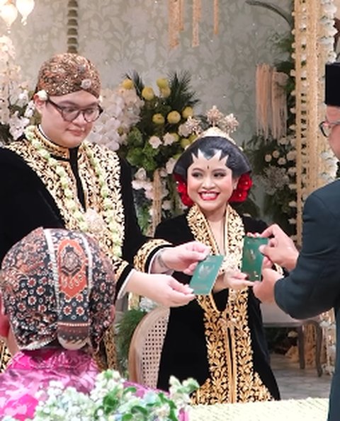 Intip Kemeriahan Pernikahan Putri Pramono Anung