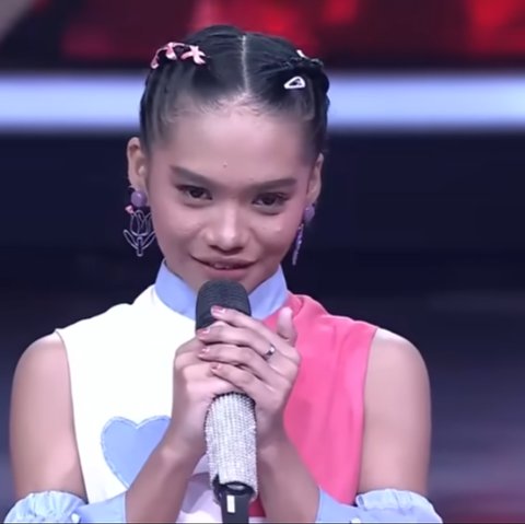 Wika Salim dan Yulia