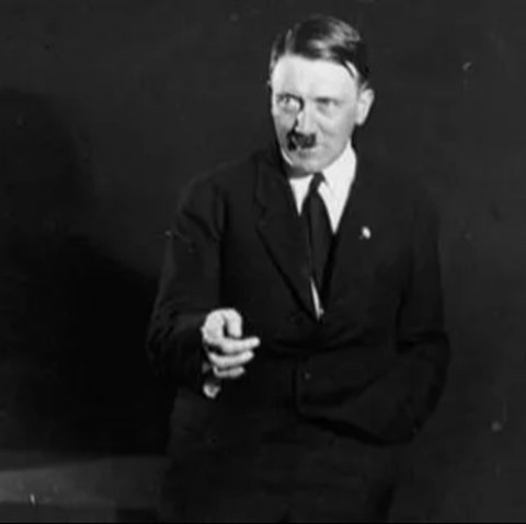 Merasa Malu Hitler Ingin Foto Ini Dihancurkan