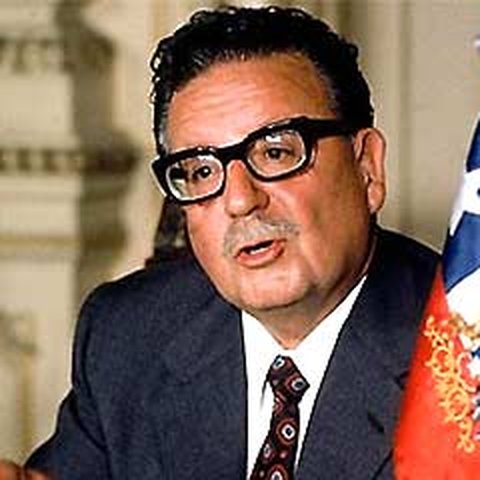 110601bsalvadorallende.jpg