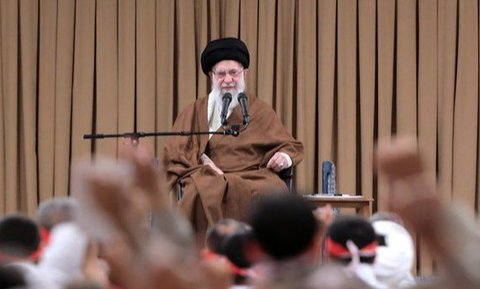 Sosok Ayatollah Ali Khamenei