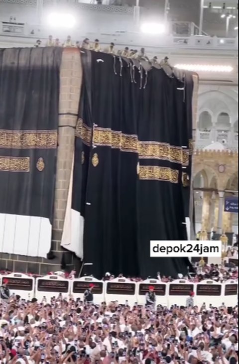 Pergantian Kain Kiswah