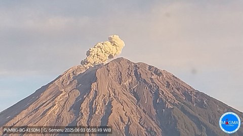 erupsi Semeru