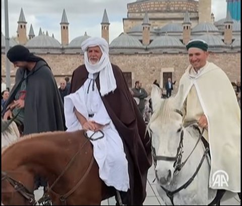 3 bule muslim asal Spanyol pergi haji naik kuda