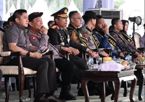 Kapolri dan Teddy Indra Wijaya
