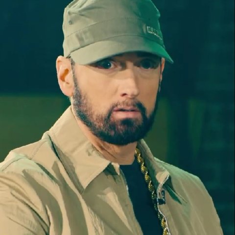 Eminem Kini Resmi Jadi Kakek Setelah Putrinya Melahirkan Anak Laki-Laki Bernama Elliot