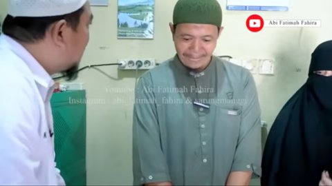 Sering Bolos Masuk Kerja, Pria Ini Rela Urus Sang Ibu yang Sedang Sakit