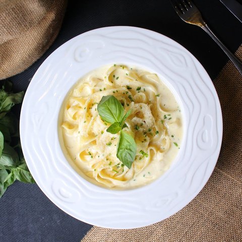 Ilustrasi Fettuccine Alfredo