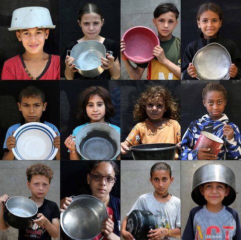 Kombinasi gambar memperlihatkan anak-anak Palestina berpose dengan panci kosong  saat menunggu di tempat distribusi makanan hangat di Nuseirat di Jalur Gaza bagian tengah, (04/06/2025).