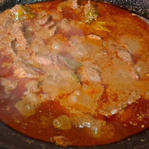 Ilustrasi Memasak Rendang