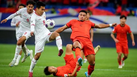 Timnas China - Lei Li, Yuning Zhang, Wenneng Xie (Bola.com/Adreanus Titus)