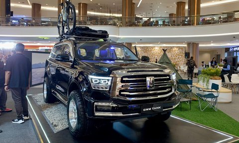 Acara Grand Launching di PIM 3 menampilkan SUV GWM Tank 500. (Liputan6.com/Khizbulloh Huda)
