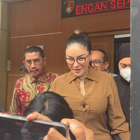 Nikita Mirzani dilimpahkan ke Kejari Jaksel