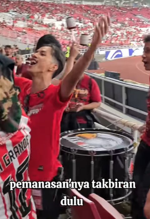 Indonesia Menang Lawan China, Supporter Full Senyum Sampai Takbiran di GBK