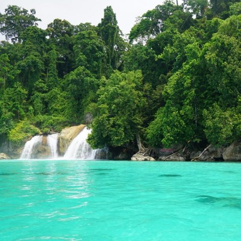 Air Terjun Kiti-kiti Raja Ampat