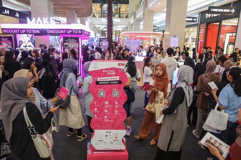 Pengunjung pada Pameran Beautyfest Asia Jakarta 2025 di Mall Kota Kasablanka, Jakarta, Sabtu (7/6/2025).