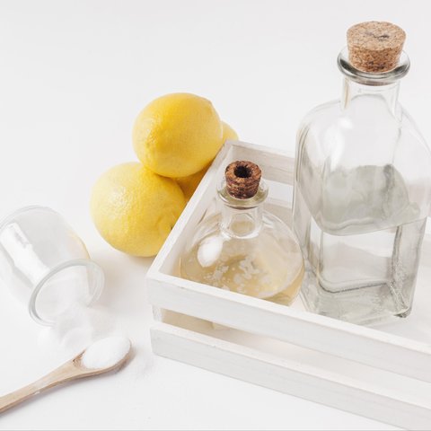 Ilustrasi cuka putih (copyright Freepik)