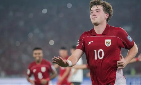Ekspresi striker Timnas Indonesia, Ole Romeny, setelah menjebol gawang Timnas China pada pertandingan Kualifikasi Piala Dunia 2026 di Stadion Utama Gelora Bung Karno, Jakarta, Kamis (5/6/2025