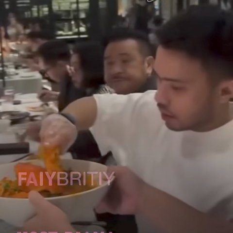 Potret Jessica Mila Sibuk Urus Anak saat Makan Malam Keluarga, Duduk Jauh dengan Yakup Hasibuan Jadi Sorotan
