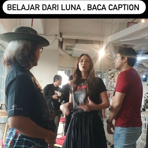 Seniman Sujiwo Tejo Ungkap Luna Maya Lagi Hobi Pamer Punya Suami ke Mana-Mana