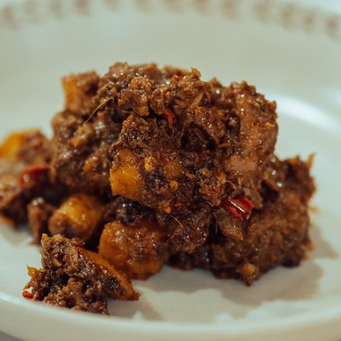 Resep Rendang Daging yang Lezat dan Empuk, Cocok untuk Hidangan Keluarga