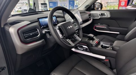 Desain interior dan teknologi pada BYD Fang Cheng Bao Tai 3.