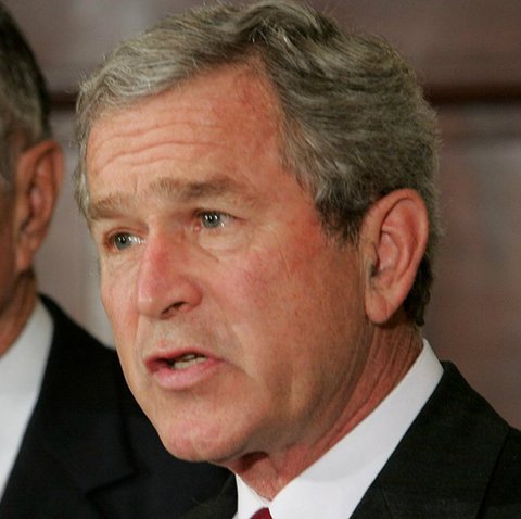 Mantan Presiden AS George Herbert Walker Bush dan putra sulungnya George W.Bush  (Sumber:rollingstone.com)