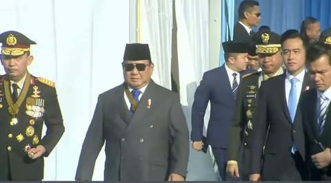 Presiden Prabowo dan Wapres Gibran hadiri HUT Bhayangkara