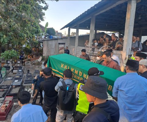 Pemakaman Diplomat Muda Arya Daru