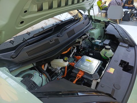 Wuling Memperkenalkan BinguoEV Lite dan Pro, Pilihan Ideal untuk EV Hatchback 2025.