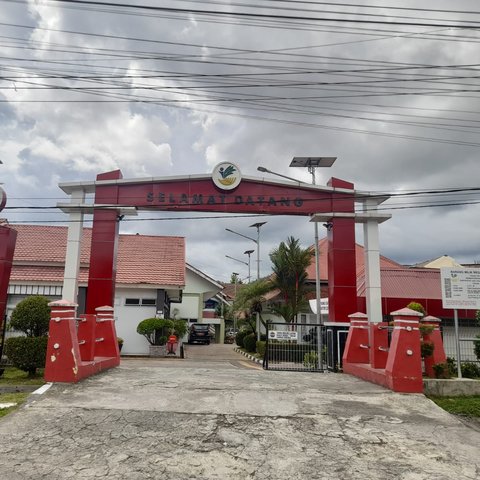 Sekolah rakyat di Padang