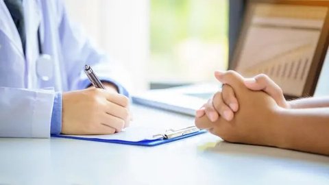 Konsultasi kepada dokter sedini mungkin untuk dapat perawatan yang lebih baik. (Foto: Freepik/jcomp)