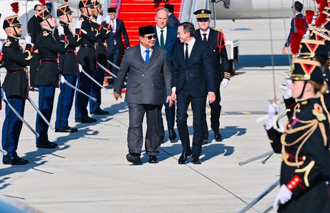 Prabowo Tiba di Paris untuk Hadiri Bastille Day