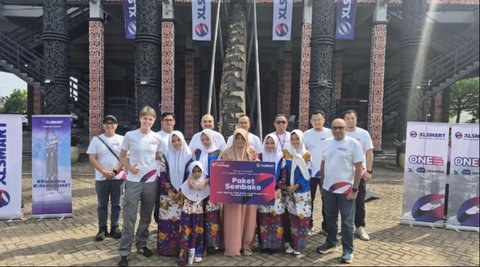 XLSMART BERBAGI Pontianak.